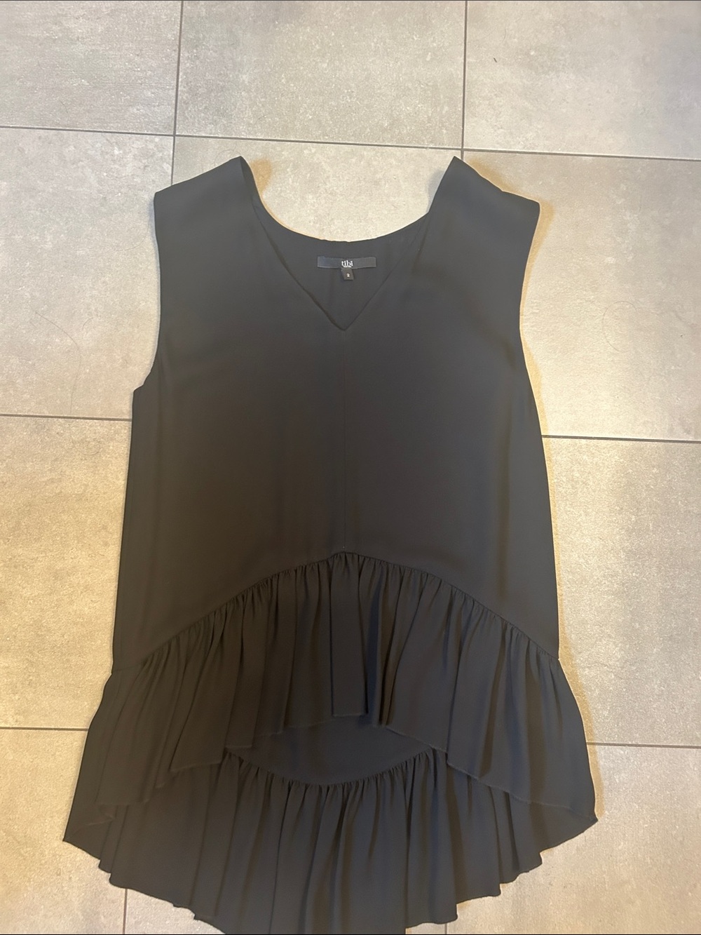 Tibi Silk lined Sleeveless V-Neck Top